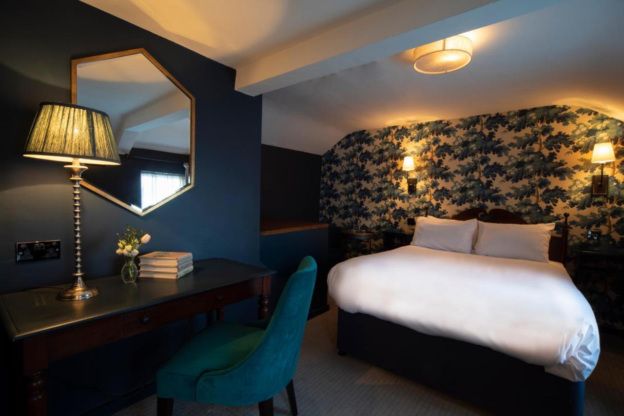 Hotel In The Wood 4*