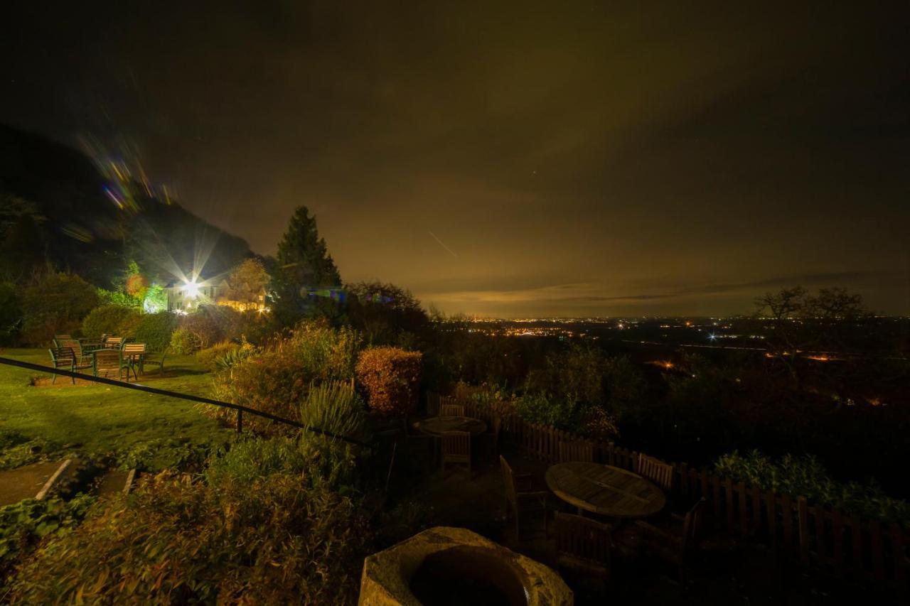 Hotel In The Wood 4*